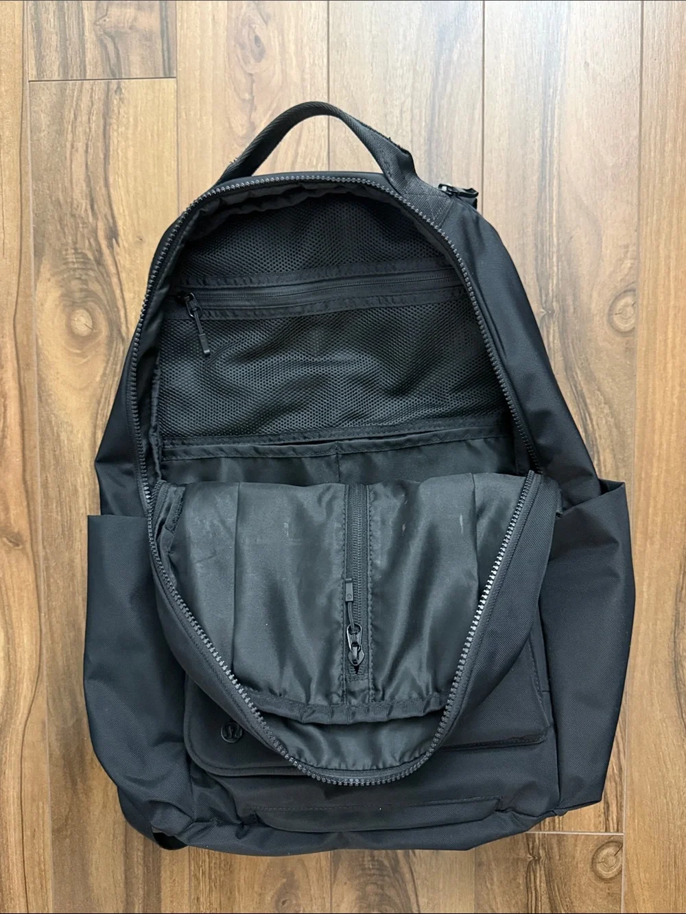 Lululemon Black Men's Utility Backpack - Versatile Everyday Carry